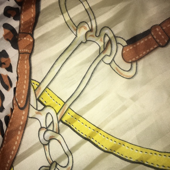 London Scarf - Picture 4 of 6